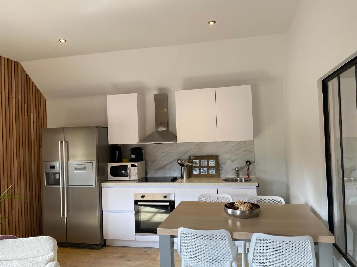 Le Logis Des Chenes, Superbe Bungalow Dans Quartier Residentiel Proche De Namur Wépion Exteriör bild